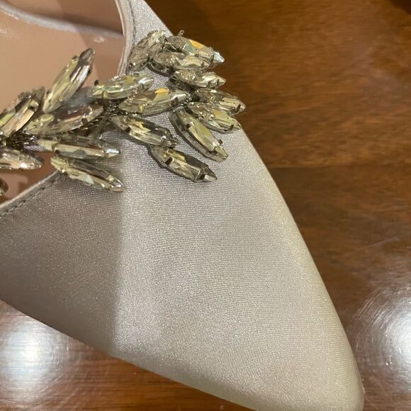 Silver Satin Evening Heels with Rhinestones Size 9.5 - Picture 3 of 9